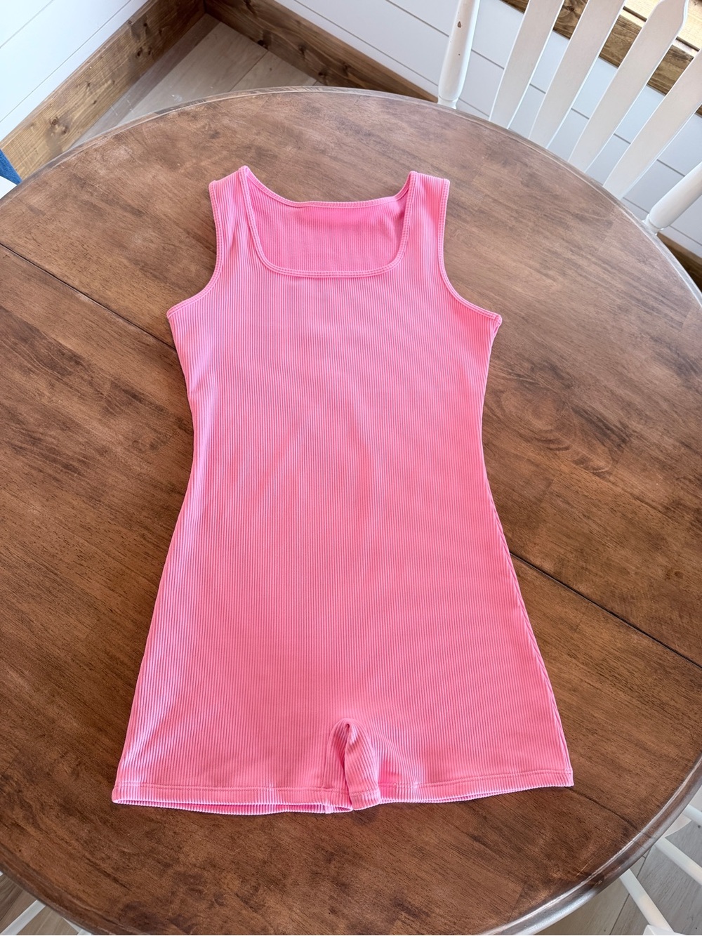 Women’s Ribbed Tank One-Piece Romper/bodysuit - bubblegum Pink